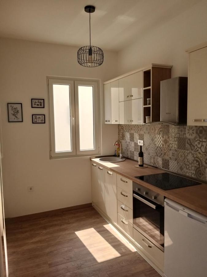 Petivat Gardens Apartment Bagian luar foto
